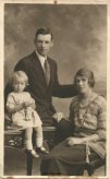 Nan, Pop & Winnie (Thumbnail).jpg (5204 bytes)